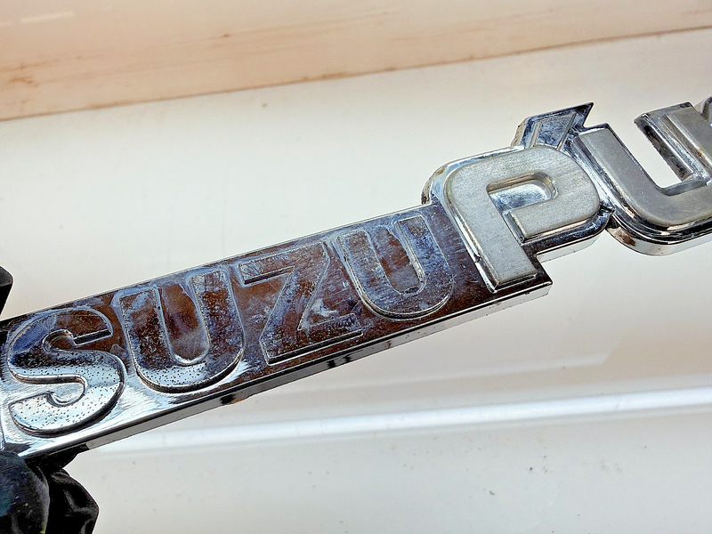 OEM 1983 - 1987 Isuzu Pup Pick Up Truck Fender Emblem E8-35