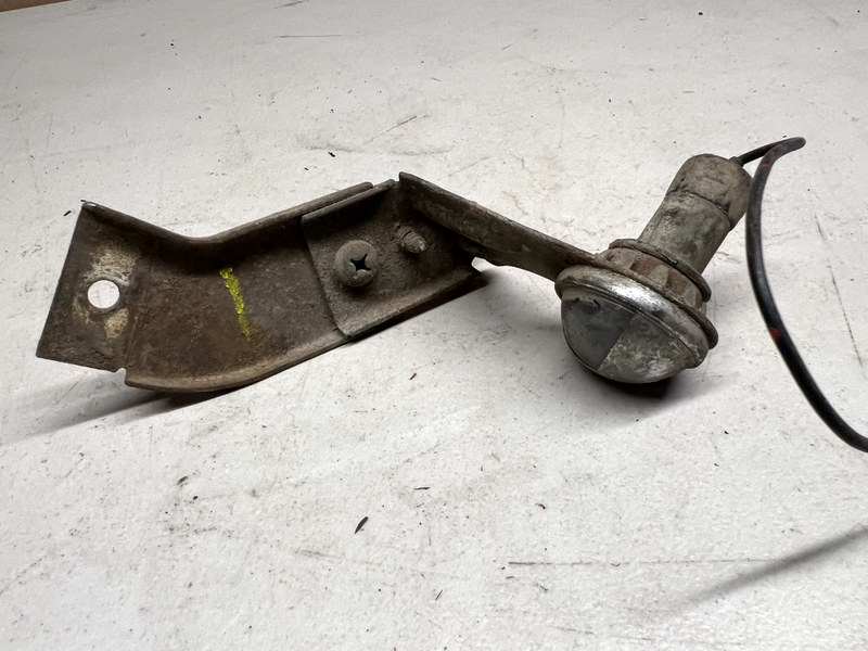 FORD THUNDERBIRD LICENSE PLATE LIGHT LAMP LENS 1961-1963 61-63 OEM U1C-B10-1