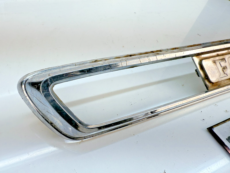 OEM 1968 - 1972 Ford Truck F100 LH Hood Emblems Badge C8TB-16721-A B66-28