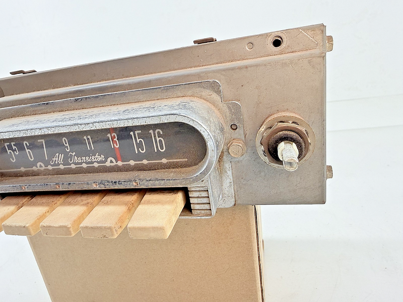 RARE 1960's Ford Fairlane Comet Falcon Galaxie Dash Radio B77-16