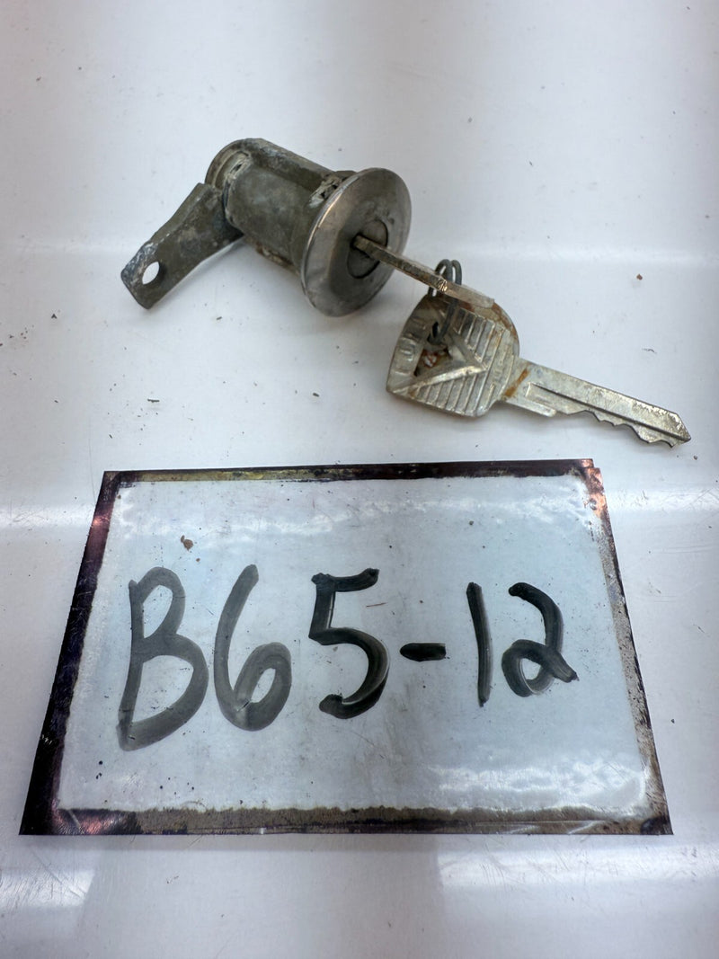 OEM 1962 1963 1964 1965 FORD FAIRLANE DOOR LOCK & 2 KEYS B65-12