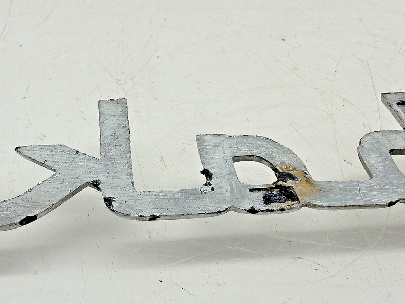 OEM 1956 - 1963 Studebaker Dry Desert Emblem Script Trunk Lid 1314300 E9-79
