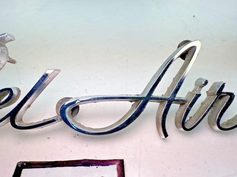 OEM 1968 1969 1970 Chevrolet Front Fender “Bel Air” Name Plate GM 3920868 E7-35