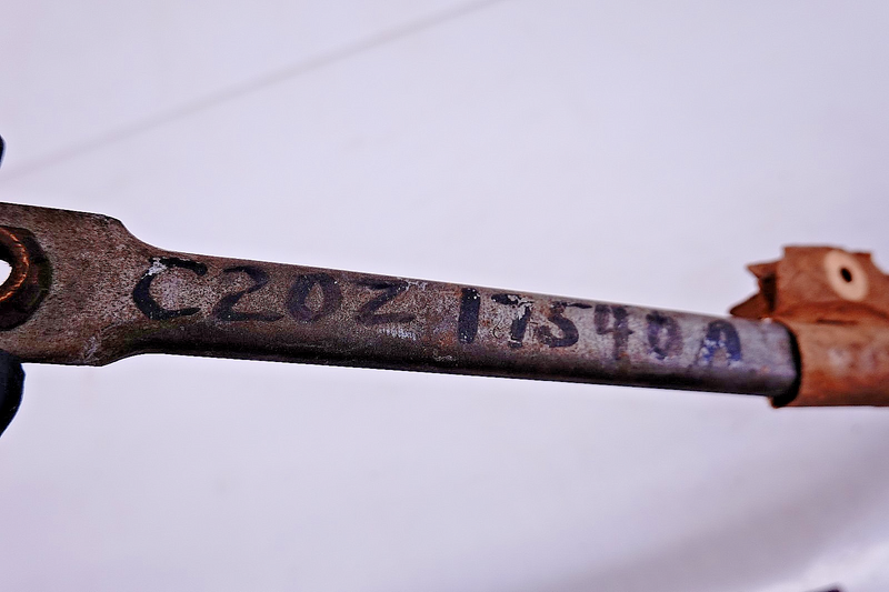 NOS 1962 FORD FAIRLANE WINDSHIELD WIPER TRANSMISSION ARM RH C2OZ-17540-A C54-48