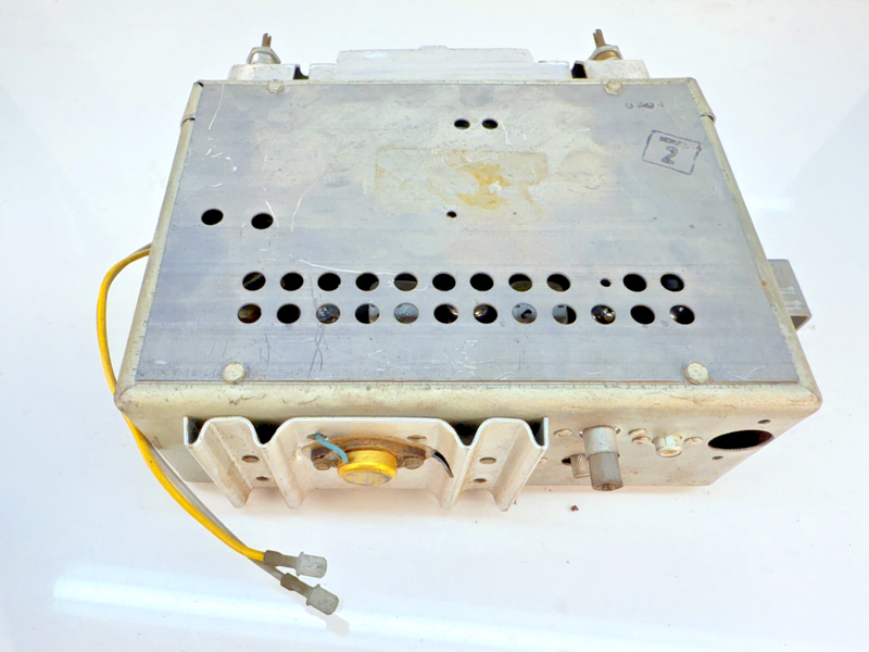 OEM 1959 - 1960 CHEVROLET IMPALA BELAIR BISCAYNE AM RADIO 59 60 B68-3