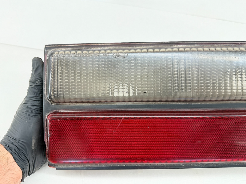 OEM Ford Mustang 1987 - 1993 Fox Body Right Tail Light Lamp E3ZB-13440-AC B81-53