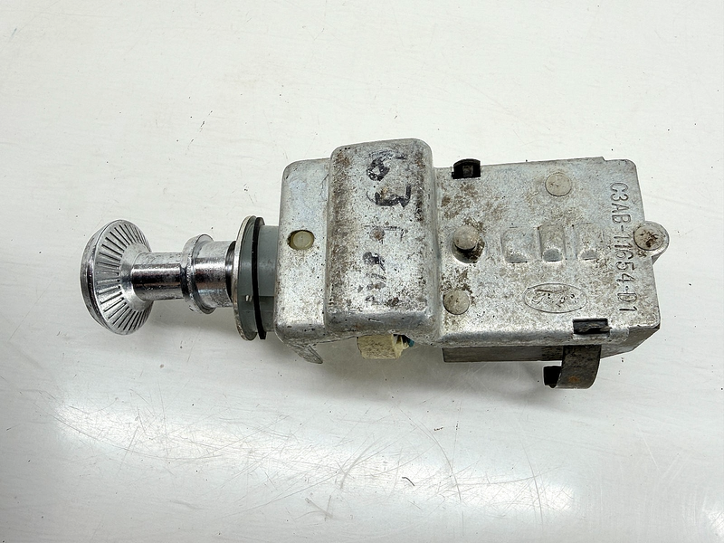 OEM 1963 Ford Galaxie Mercury Monterey Headlight Switch & Knob C3AB-11654-D1 C67
