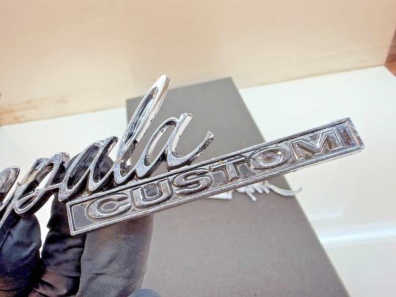 OEM 1969 - 1976 Chevy Impala PAIR Custom Sail Panel Emblem GM 9840507 E8-45