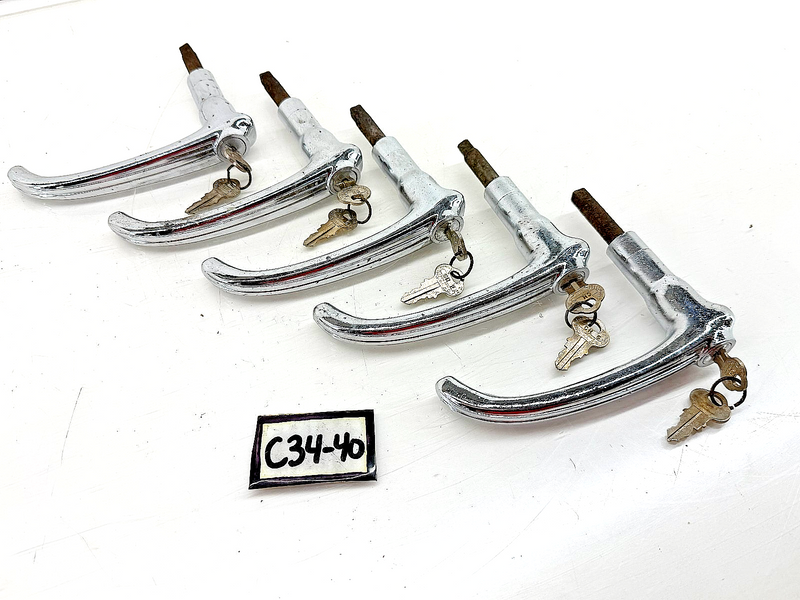 (1) Vintage 1930s 1940s CHEVY GM GMC Deck Lid Trunk Handle w/ Lock & Key C34-40
