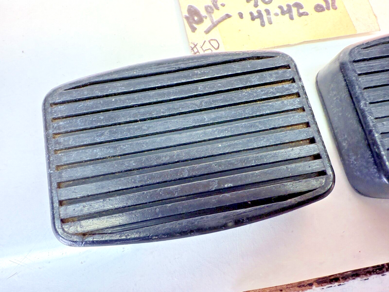 NOS Pair of Brake & Pedal Pads 1934 - 1955 Buick Pontiac Olds B59-65