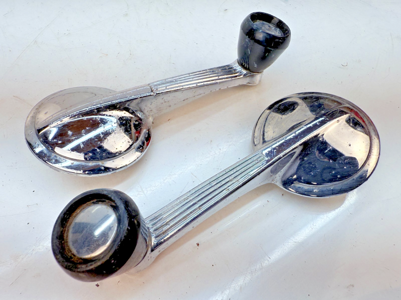 1949 - 1962 Chevy Corvette Bel Air Impala PAIR Door Window Crank Handle B79-32