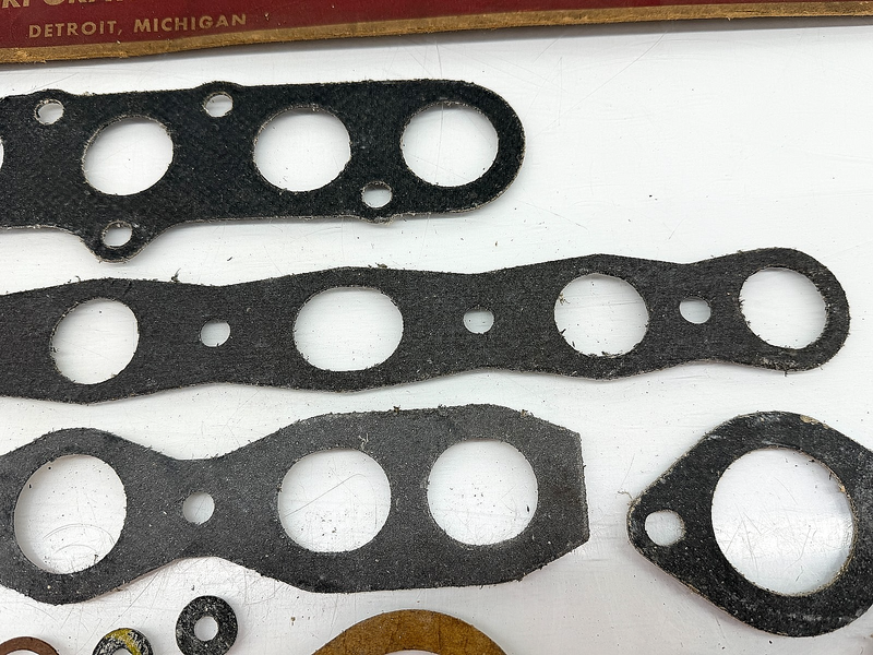 NOS 1935 - 1950 Chrysler Dodge Plymouth Mopar Engine Gasket Set 1064749  B54-71