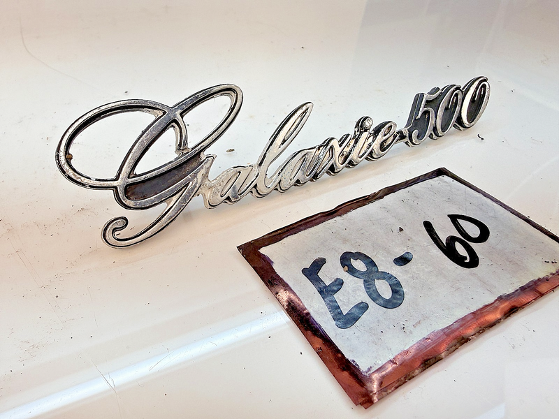 OEM 1972 -1974 Ford Galaxie 500 Emblem Badge Script D2AB-6550398-AA E8-60