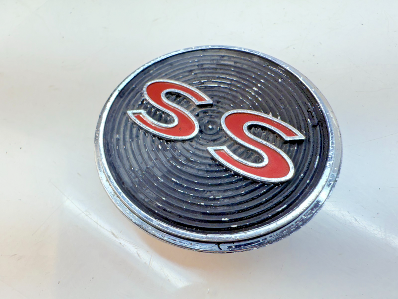 OEM 1964 CHEVY SS INTERIOR DOOR EMBLEM 4407181 GM IMPALA E6-14