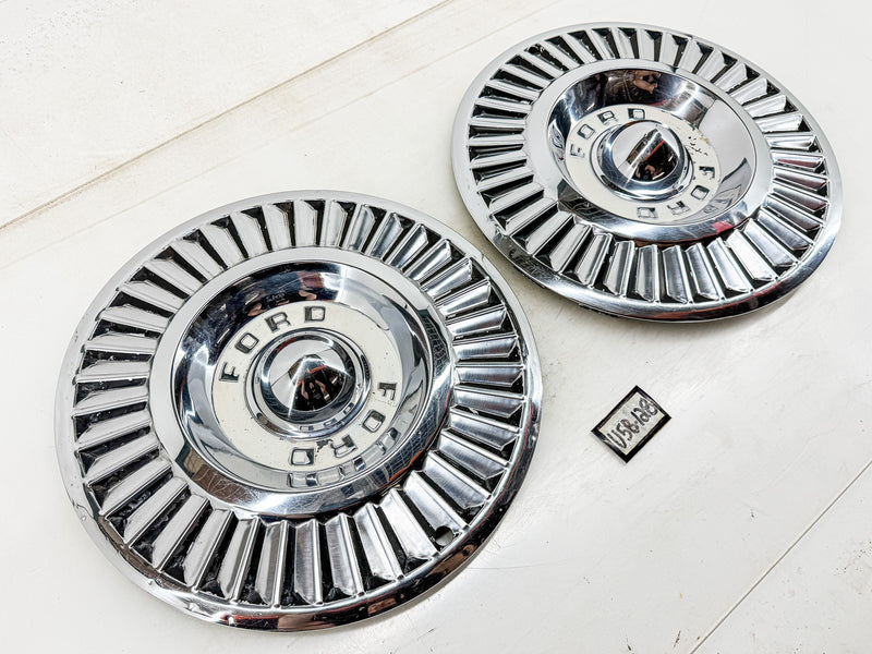 OEM 1957 FORD FAIRLANE THUNDERBIRD T BIRD PAIR HUBCAPS WHEEL COVERS CAPS U5B-128