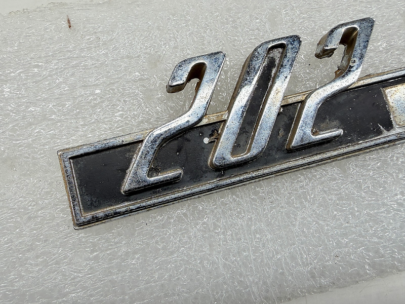 OEM 1964 Mercury 202 Comet Fender Emblem C4GB-16720-A E9-30