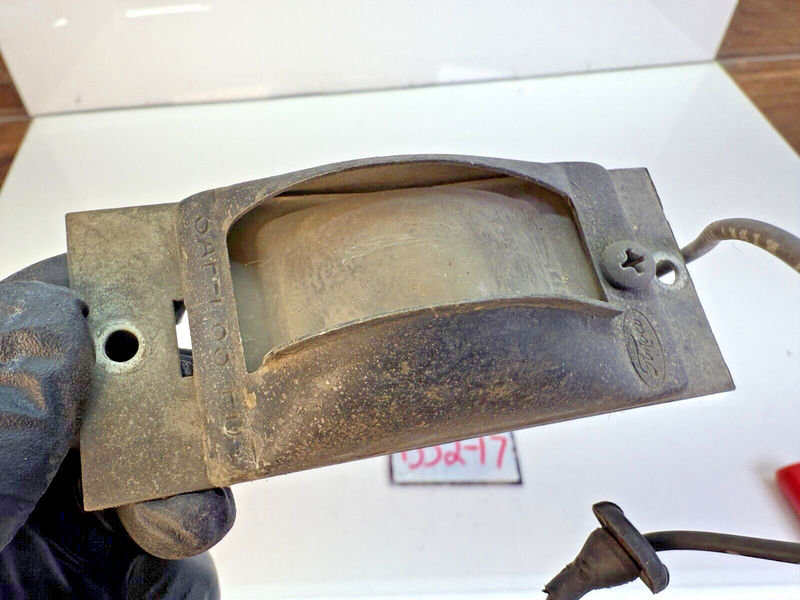 Vintage Ford F1-59 Light Housing B52-17