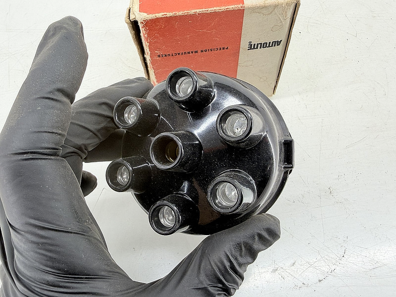 NOS AUTOLITE 6 CYL DISTRIBUTOR CAP IAT-1003 FORD FLATHEAD ERA C77-46