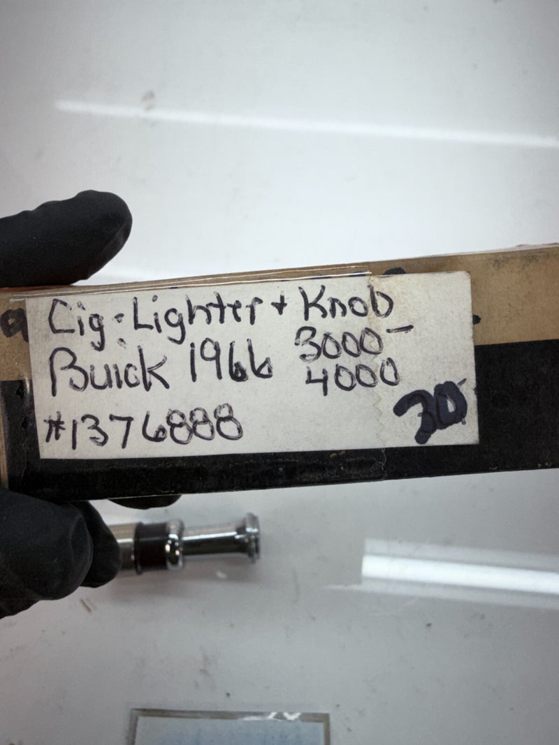 NOS GM 1966 BUICK SKYLARK SPECIAL GS Cigarette LIGHTER 66 1376888 C20-21