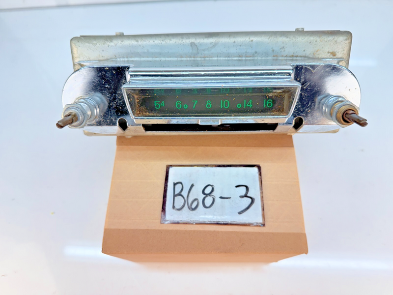 OEM 1959 - 1960 CHEVROLET IMPALA BELAIR BISCAYNE AM RADIO 59 60 B68-3