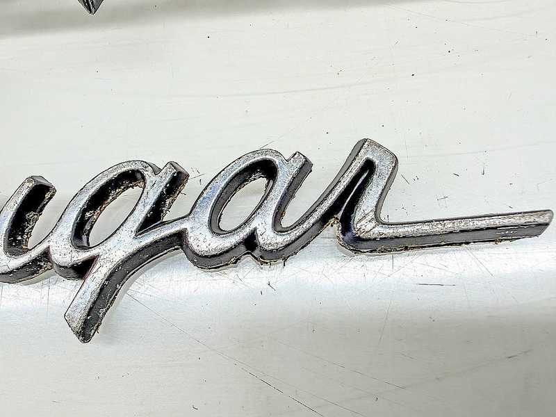OEM 1969 1970 MERCURY COUGAR SCRIPT EMBLEM PAIR E10-41