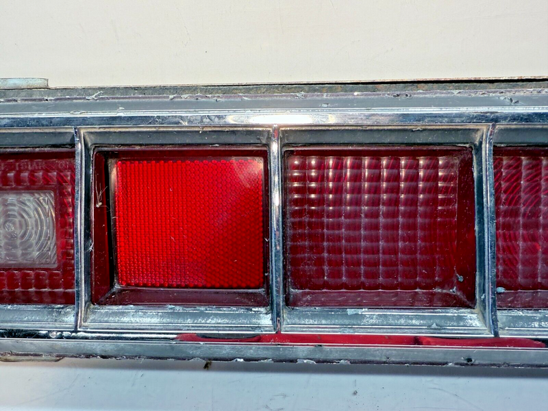 OEM Passenger Right Tail Light 1970 1971 FORD TORINO SAE-TS1AR-70FE B43-3