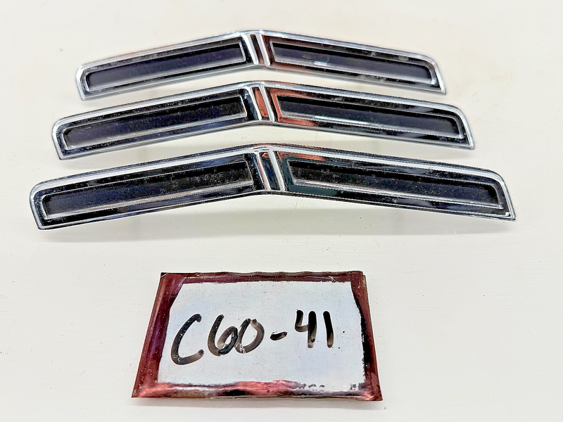 (3) NOS 1966 MERCURY COMET RH CHROME FENDER LOUVERS EMBLEMS C6GB-16188-C C60-41