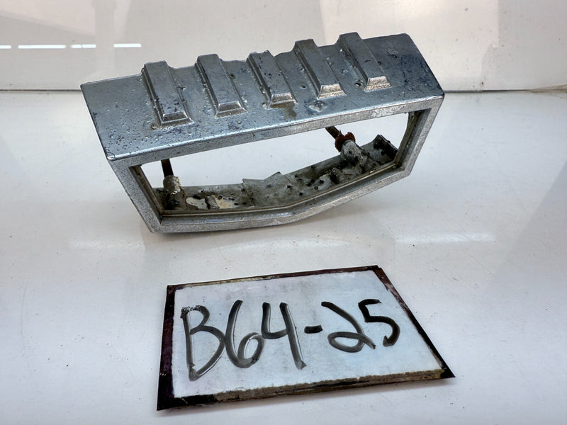 OEM 1967 Ford Fairlane Bezel Grille Emblem Center 500 XL GT Ranchero B64-25