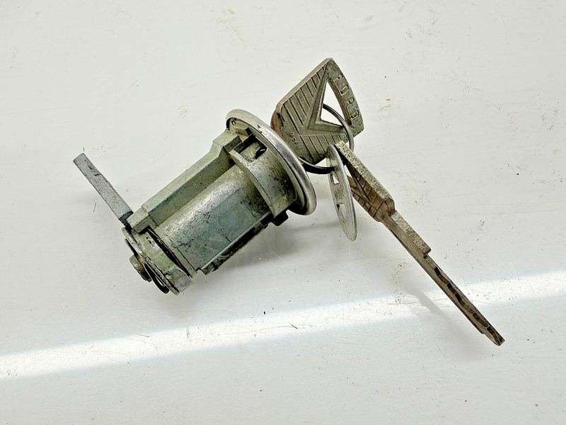 OEM 1962 - 1977 Mercury Comet Galaxie Mustang Door Lock Key Cylinder 1965 C57-29