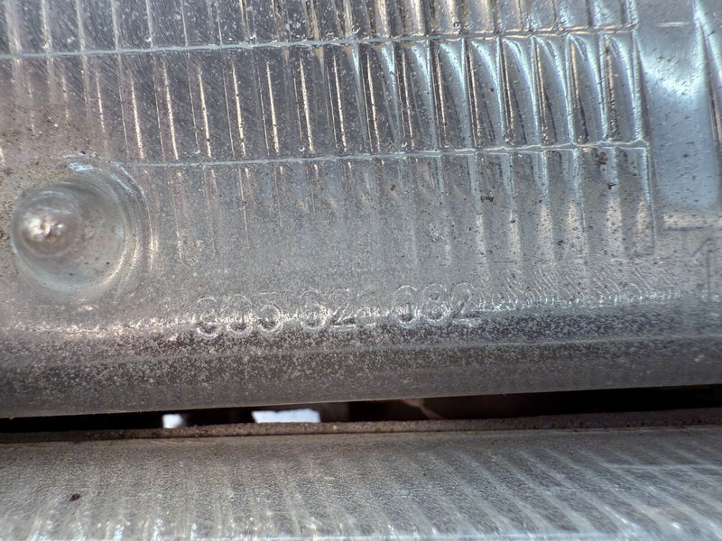 OEM Left Driver Side Headlight Lamp RH for 86-93 Mercedes 300D 300E W124 C11-4