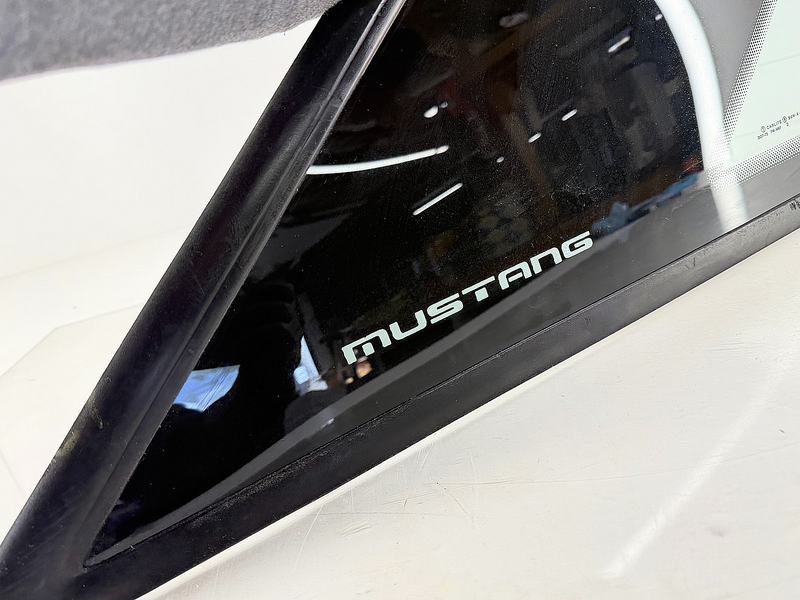 OEM 1987 - 1993 Ford Mustang Quarter Window Glass RH HATCHBACK Carlite GT LX