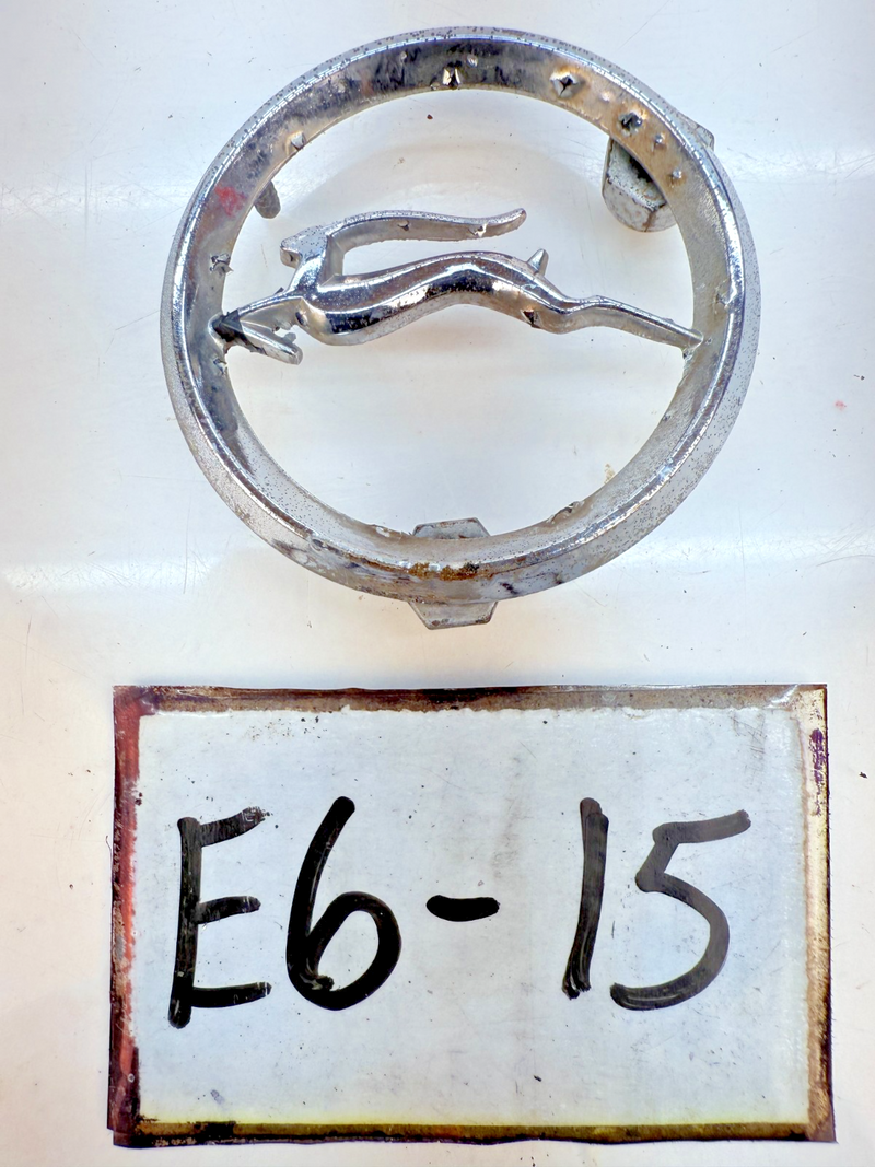Vintage OEM 1967 Chevy Impala Quarter Panel Emblem 7650313 GM E6-15