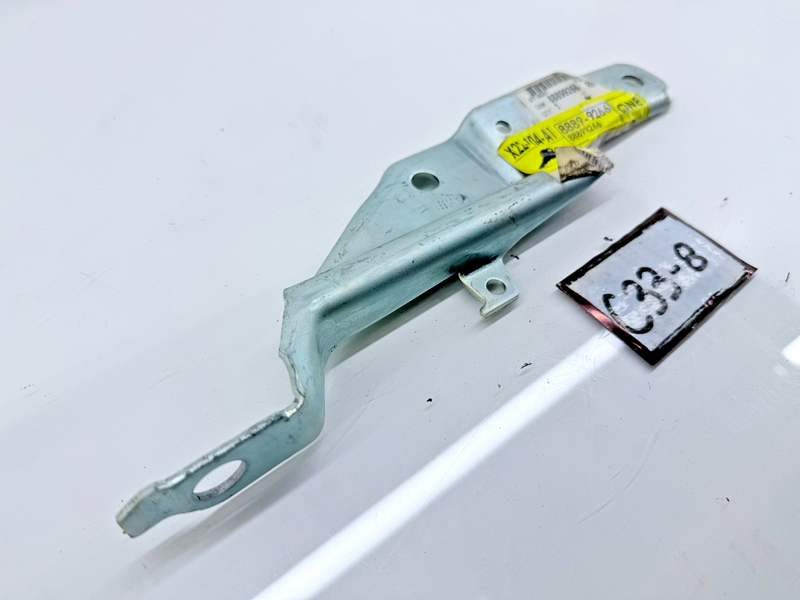 New OEM 1997-05 Century 2000-05 Impala RH Passenger Hood Hinge 88899266 C33-8