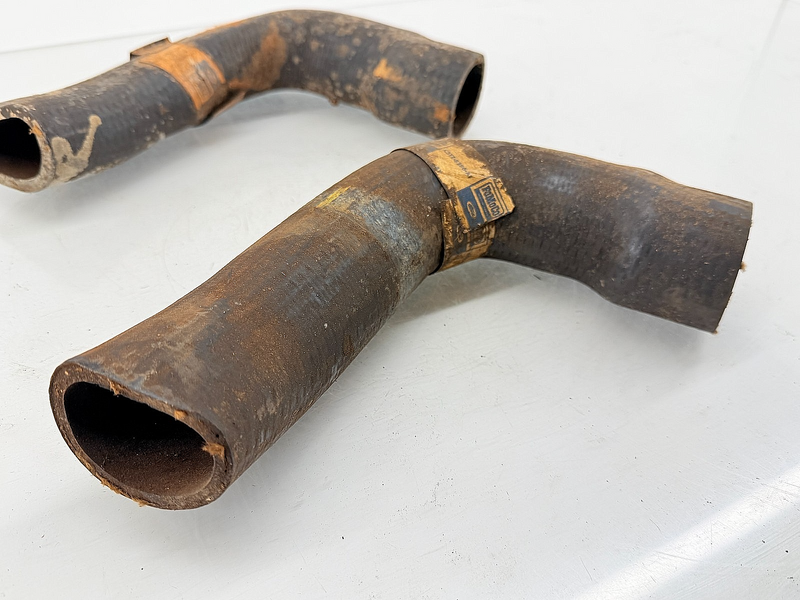 (1) NOS 1965 Ford F100 F250 F350 Pickup Lower Radiator Hose C5TZ-8286-A1 C59-3