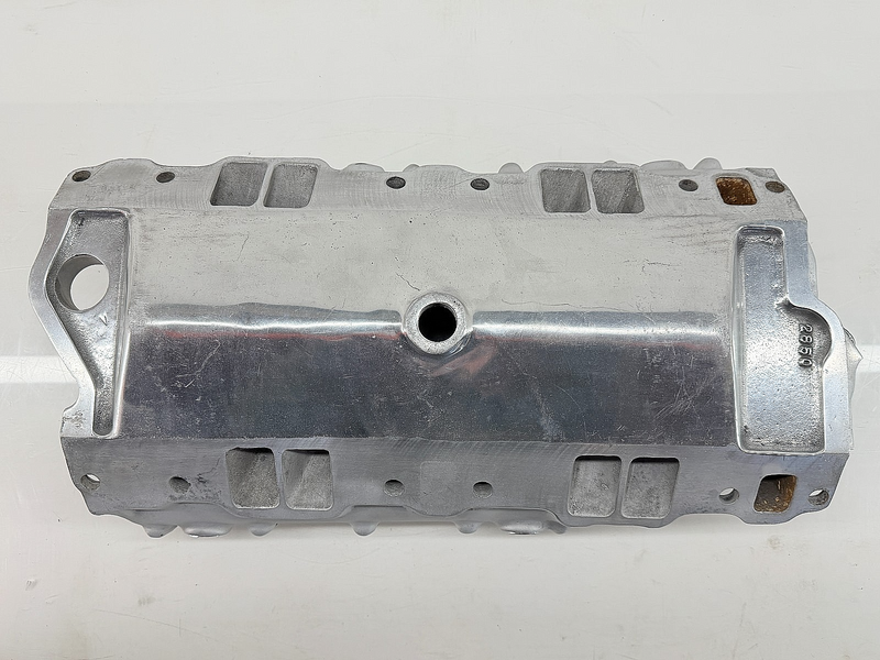 Edelbrock SY1 Smokey Yunick Cross Ram Intake Manifold SBC 283 302 327 350 #2850