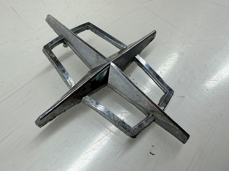 OEM 1961 - 1969 Lincoln Continental C-Pillar Sail Panel Star Badge Emblem E7-110