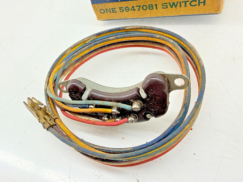 NOS 1956 Chevy Bel Air 150 210 Nomad Turn Signal Switch 5947081 C75-18