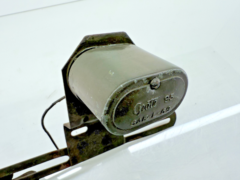 Vintag Grote 95 License Plate Light SAE-L-69 Willys Jeep Rat Rod Milirary C37-15