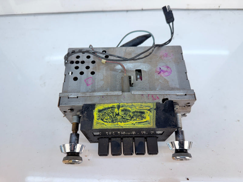 OEM 1976 Ford Factory Radio Am Philco 6A-D6DA-18806 B68-6