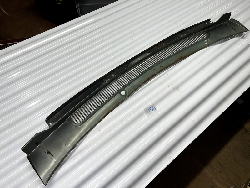OEM 1965 Chevy Impala SS Hardtop Windshield Wiper Cowl Vent Panel 65 66 U5B-9