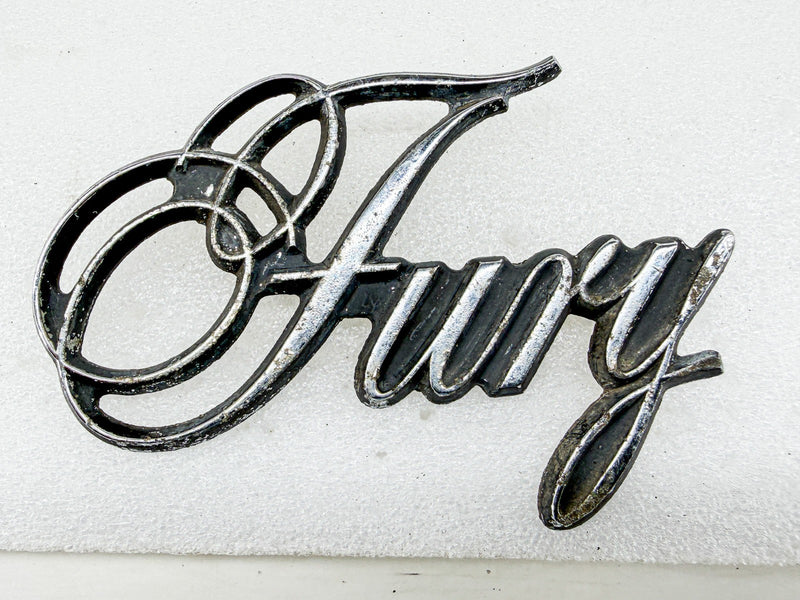 OEM 1975 - 1978 PLYMOUTH FURY FENDER EMBLEM MOPAR 3811524 E10-97