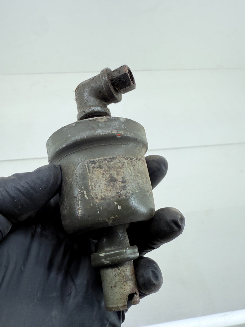 AC Oil Pressure Sending Unit 0-120 Willys M38 M170 Jeep G742 7728856 C38-42