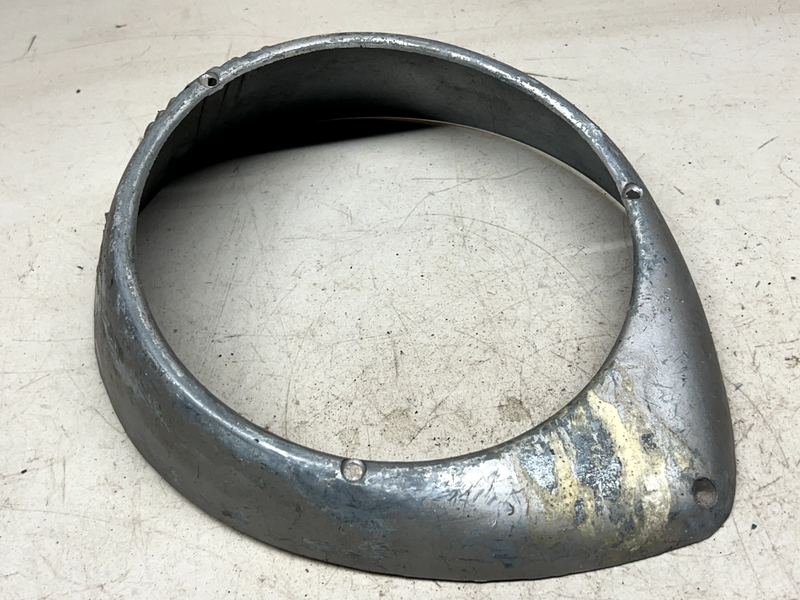 1938-1941 FORD Deluxe ELECTROLINE H-10 HEADLAMP BEZEL TRIM PAIR 38 39 40 41 B34