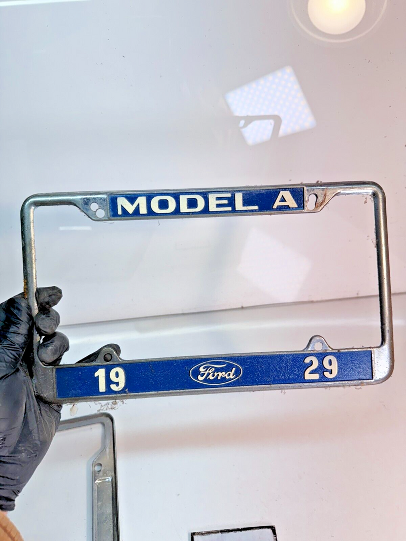 **Rare** Vintage 1929 FORD Model A Pair of License Plate Metal Frame C24-27