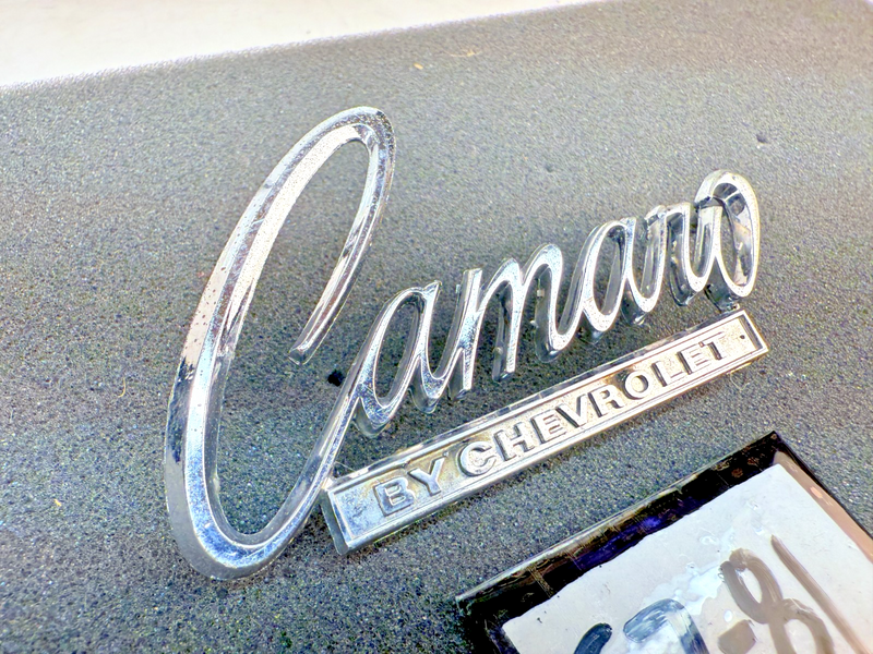 OEM 1968 - 1969 Chevrolet Camaro Trunk Header Panel Emblem 3916654 E7-81