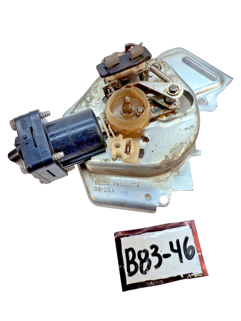 OEM 1968-1969 1972-1973 Corvette C3 Windshield Washer 3 Port Pump 4919630 B83-46