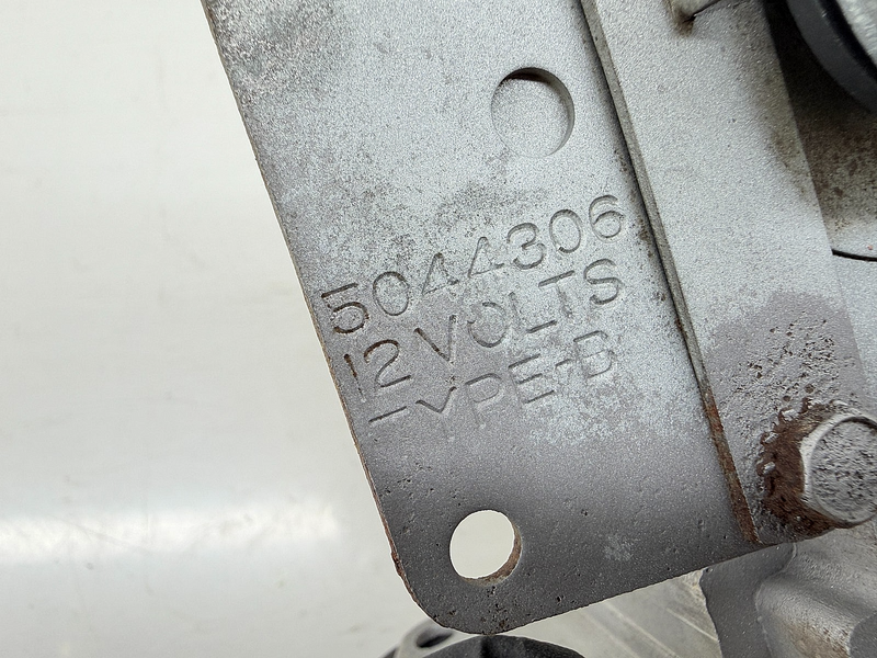 NOS DELCO 1958 1959 Chevy / Truck Car Electric 2 Speed Wiper Motor 5044306 C68-1