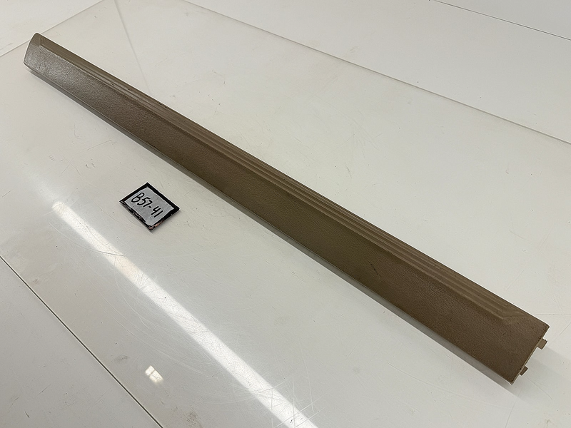 OEM 1999 - 2004 Ford Mustang Convertible Door Sill PASSENGER YR33-6313200-AAW