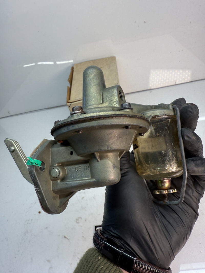 NORS 1951 - 1953 Ford Truck 6CYL FUEL PUMP L HEAD ENGINE 9786 51 52 53 F-17