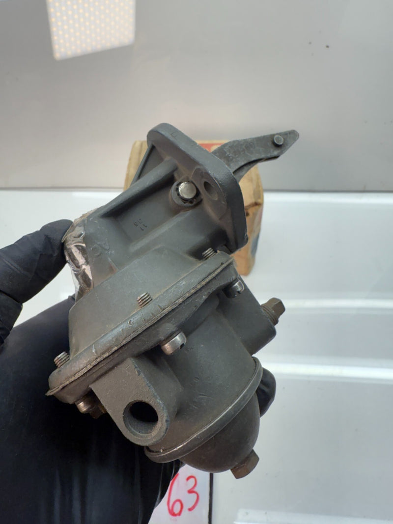NORS AC 1935 1936 PONTIAC 6 + 8 CYL.  FUEL PUMP FOR MODERN FUELS 424 USA F-63